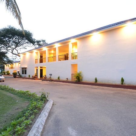 Sakura Inn Bagan Buitenkant foto